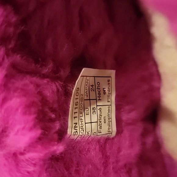 Ugg mini boots - Picture 5 of 6